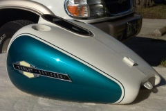 turquoise-white-retro-07