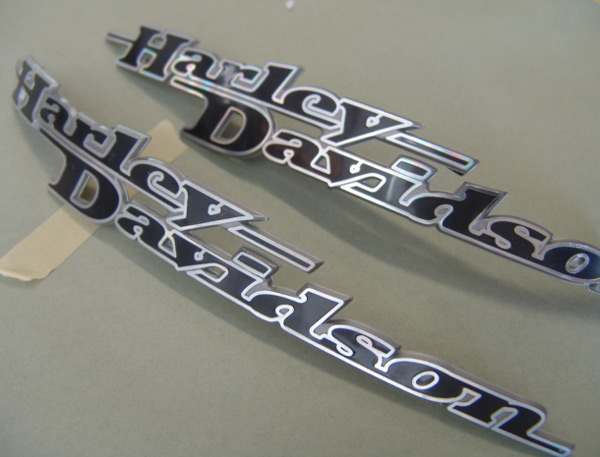 Street Glide Tank Emblems - Black And Silver | Attitude Custom Painting ...